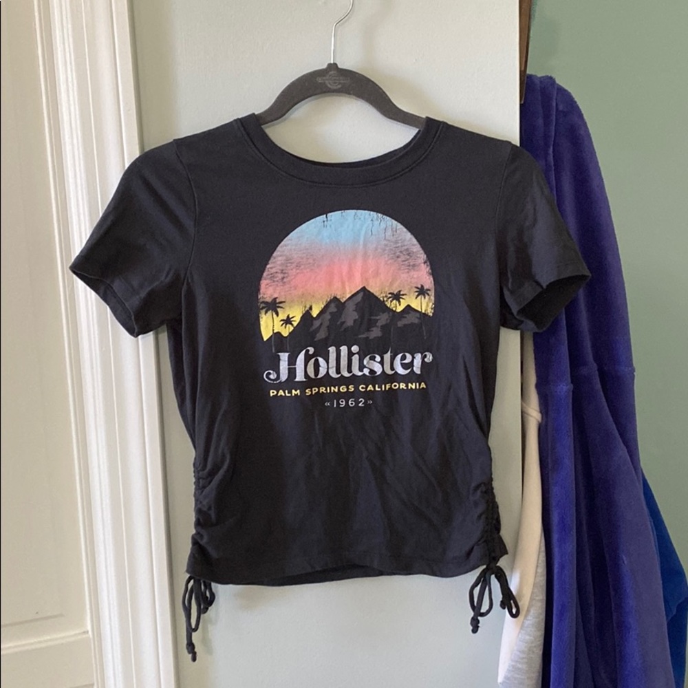 Hollister T-shirt